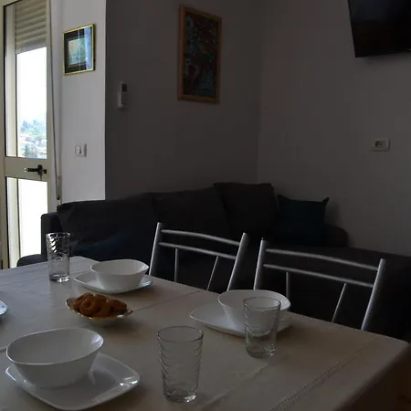 Apartment Golem *